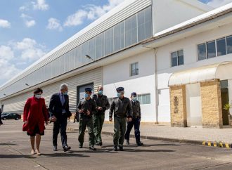 Covid-19: migrantes provenientes de hostel de Lisboa estão na Base Aérea da Ota