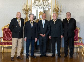 Fernando Tordo e Paulo de Carvalho condecorados pelo Presidente da República